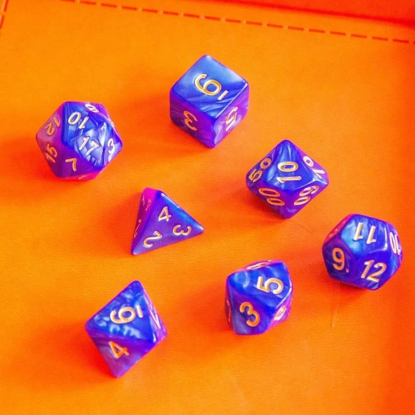 Purple Pearl Dice Set - Image 9