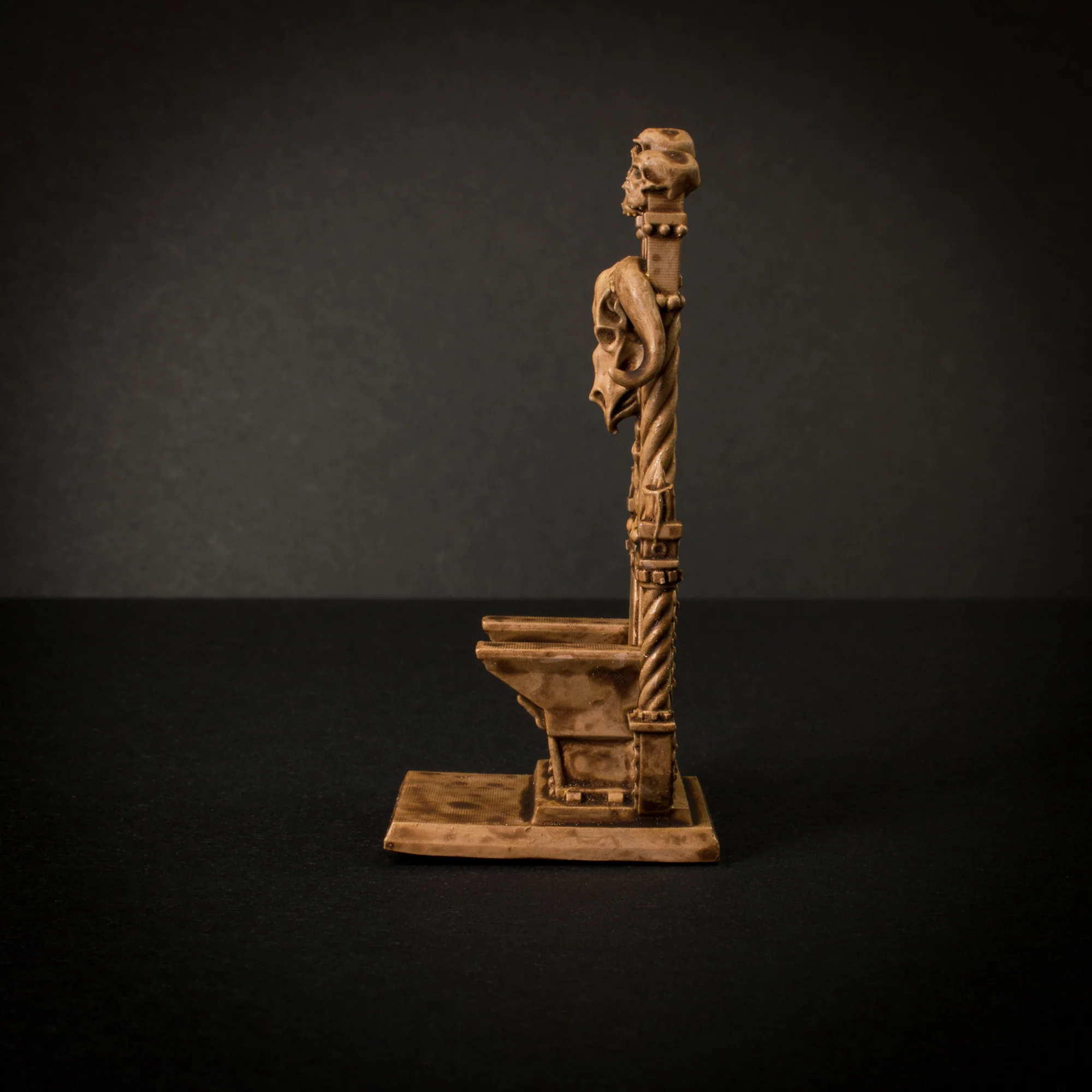Throne - Image 5