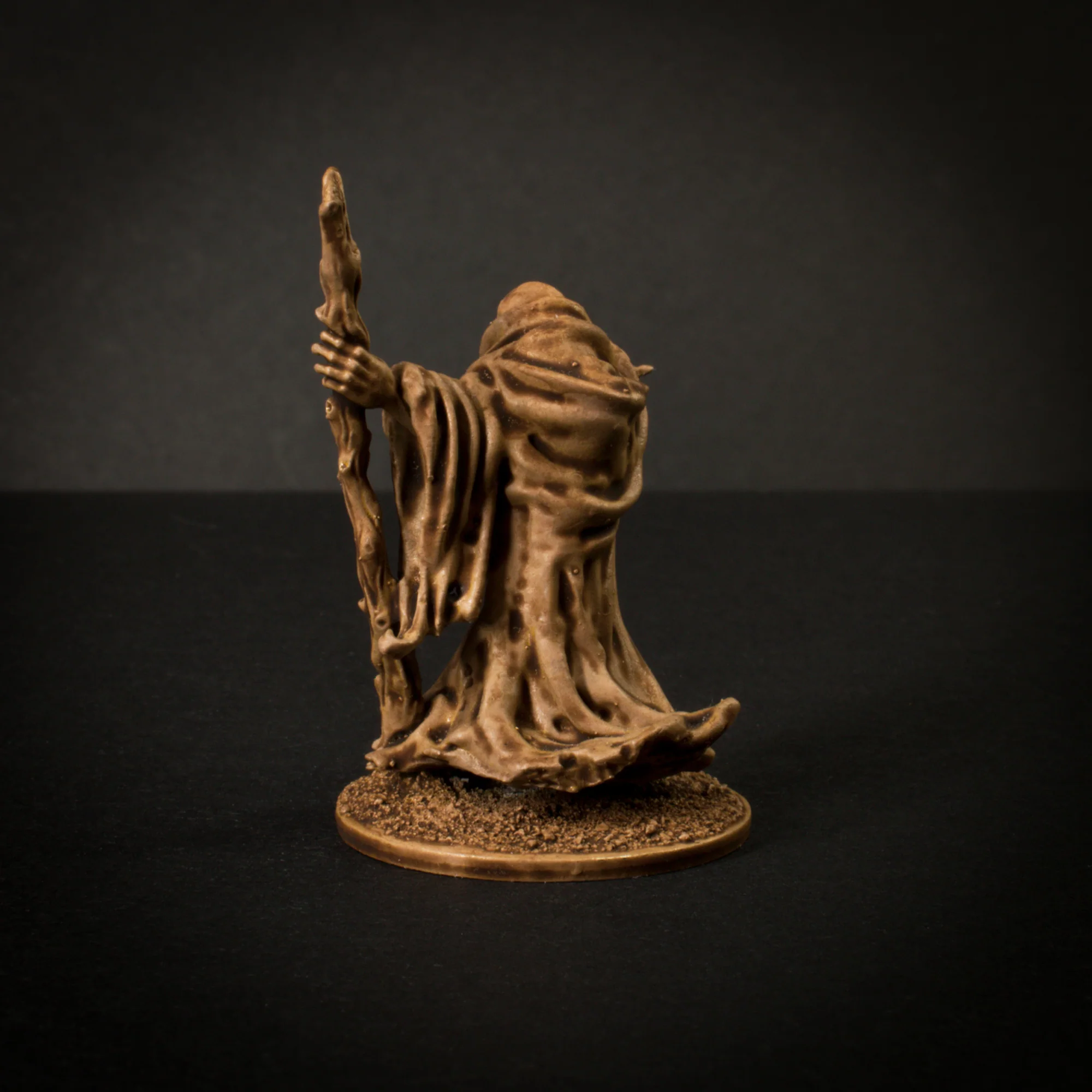 Wizard Polias Standing - Image 3
